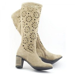 kozačky kytky podpatek.jpg